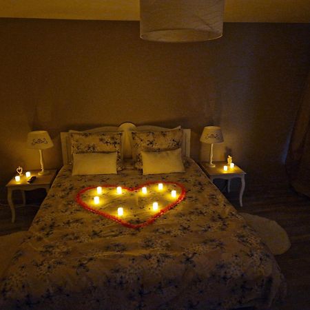 Le Relais Des Clefs - Au Calme Du Gatinais - Escapade A Deux - Terrasse Privee - Wifi - Offre Romantique Sur Demande Valpuiseaux Exterior foto